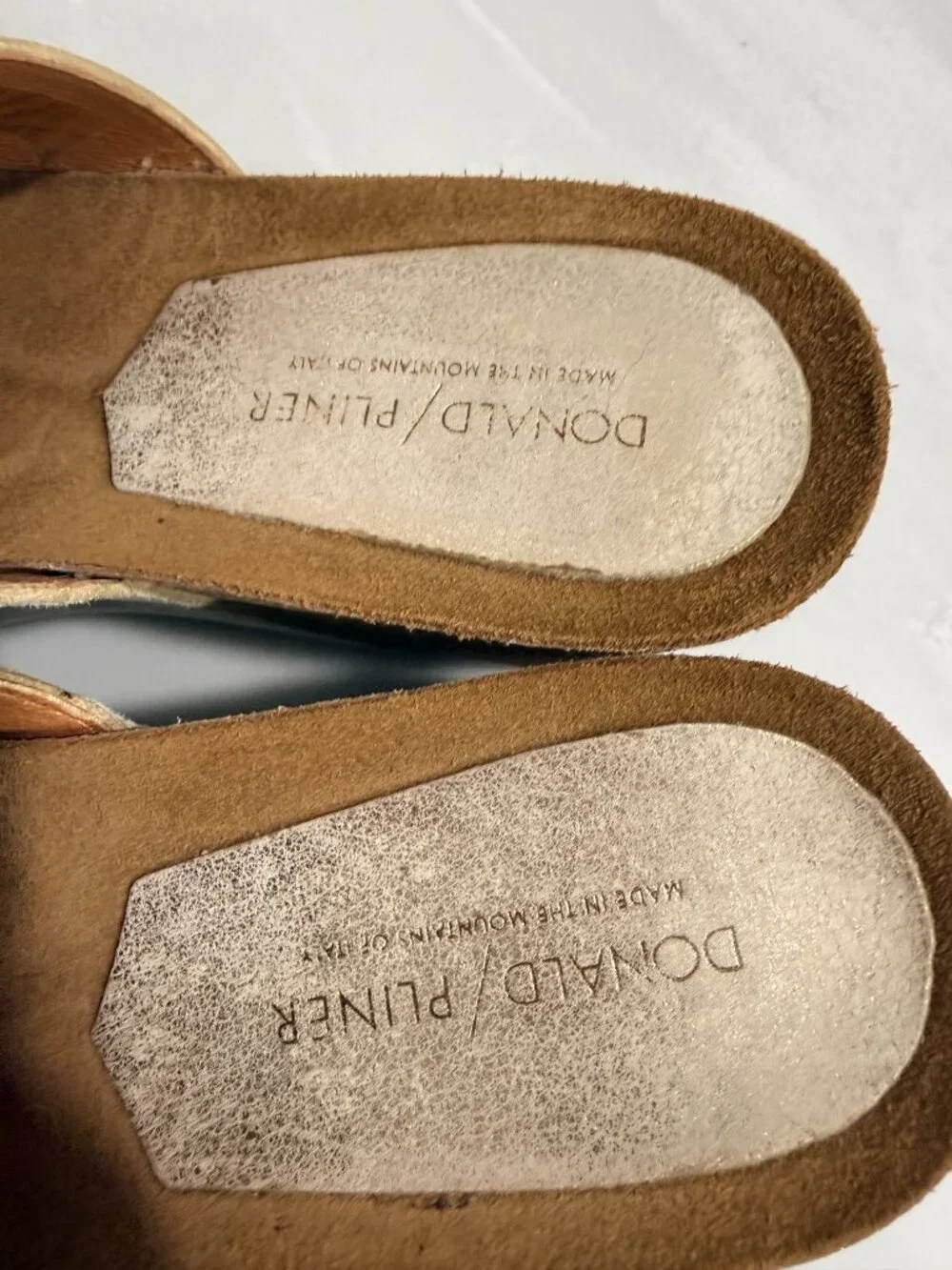 Metallic Wedge Slip on Sandal w/ asymmetrical toe loop stacked wedge heel 7.5